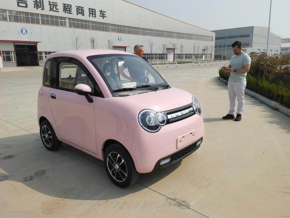 La haute qualité remporte la reconnaissance et les éloges après que les clients européens ont conduit le BTE09