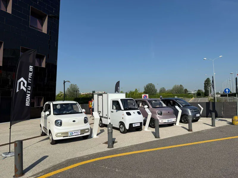 Bontu lance avec succès sa nouvelle gamme de véhicules électriques à l'hôtel NH de Milan